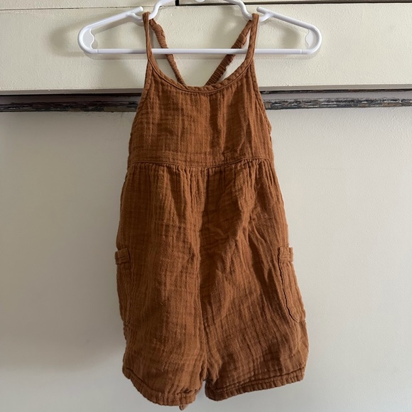 Old Navy Other - Old Navy Brown Romper Size 2T